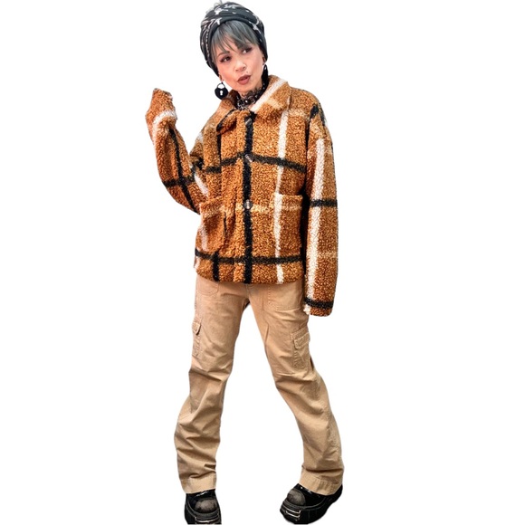 Sherpa Shacket NWT - Picture 2 of 7